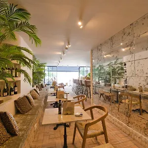 https://comfy-studios.hotelsinnerja.org